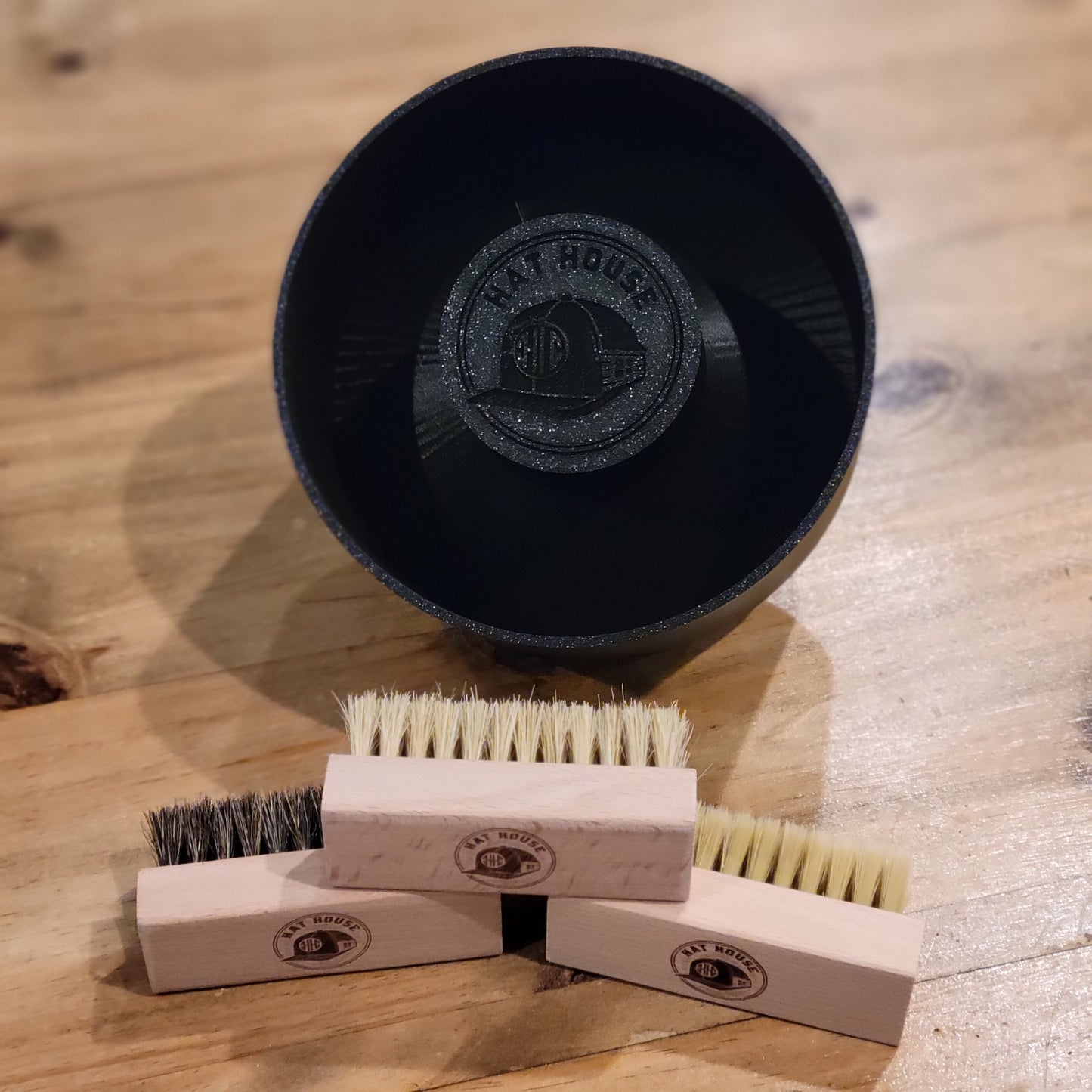 S/M Hat Shaper With 3 Pack Hat Brushes