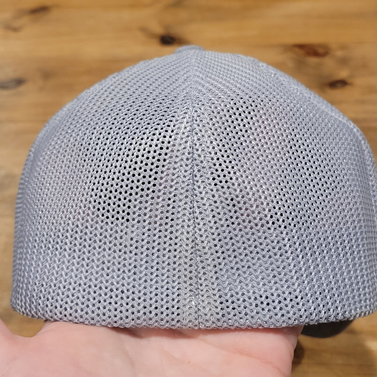 Travis Mathew Hat Cap Size S/M Gray Patch Flex Stretch Fitted Mesh Back