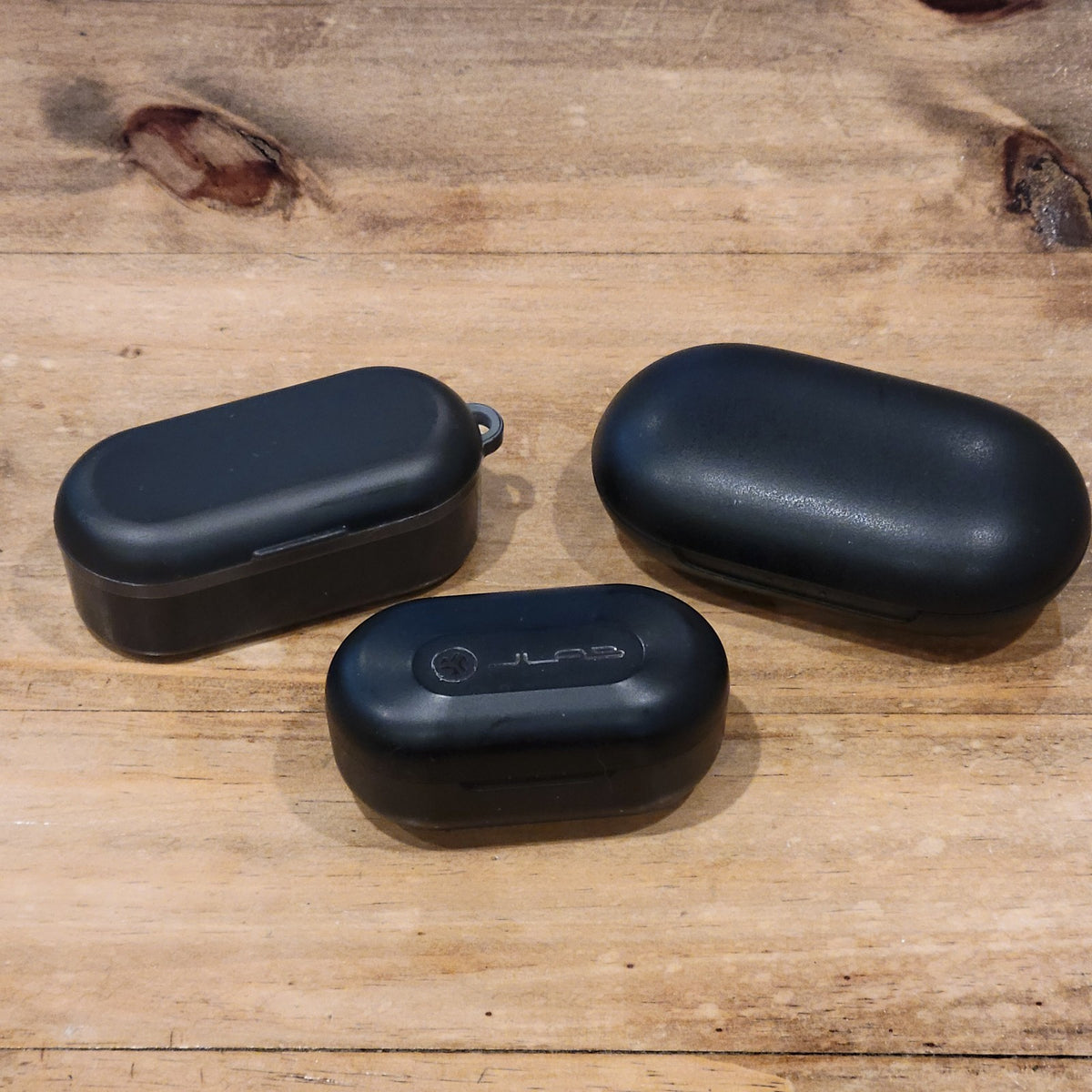 Lot of 3 Ear Buds Wireless Bluetooth Jlab Jbuds ONN Over Ear Tozo T10