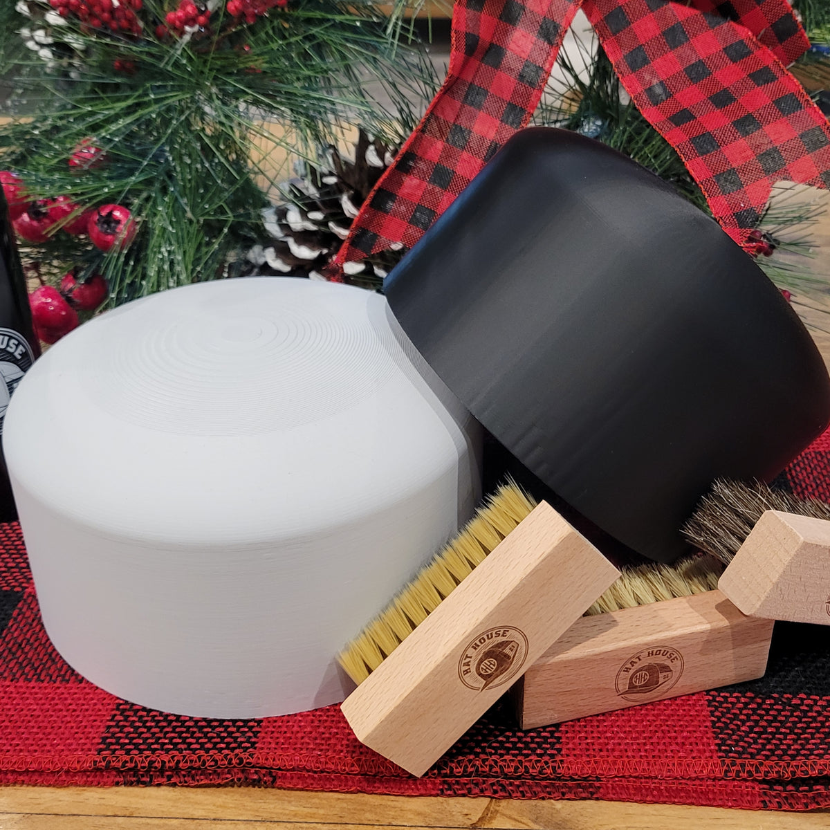 Holiday Shaper Special 1 Large 1 Small Shaper 3 pack Brushes & 1 Bottle