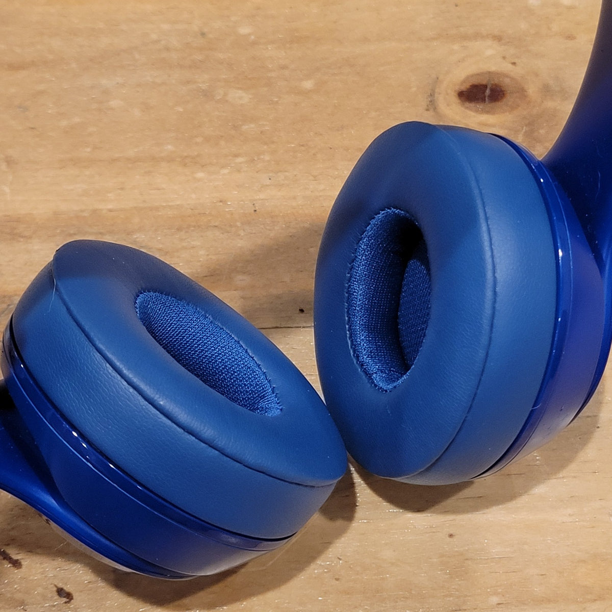 Beats by Dr Dre Solo 2 Wireless Bluetooth On Ear Headphones Royal Blue B0534
