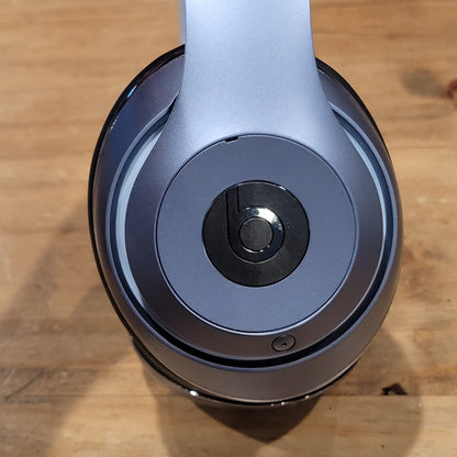 Beats by Dr Dre Studio 2 Wireless Bluetooth Over Ear Headphones Silver Titanium