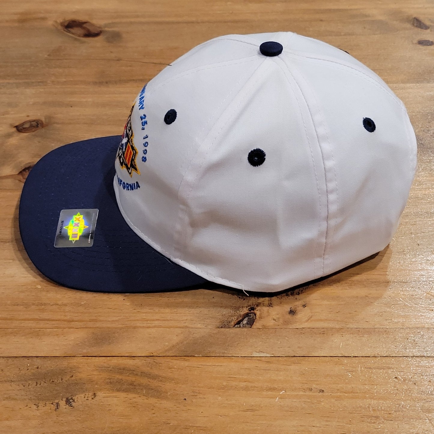Vintage Super Bowl XXXII Hat Logo 7 NOS Denver Broncos White NFL San Diego