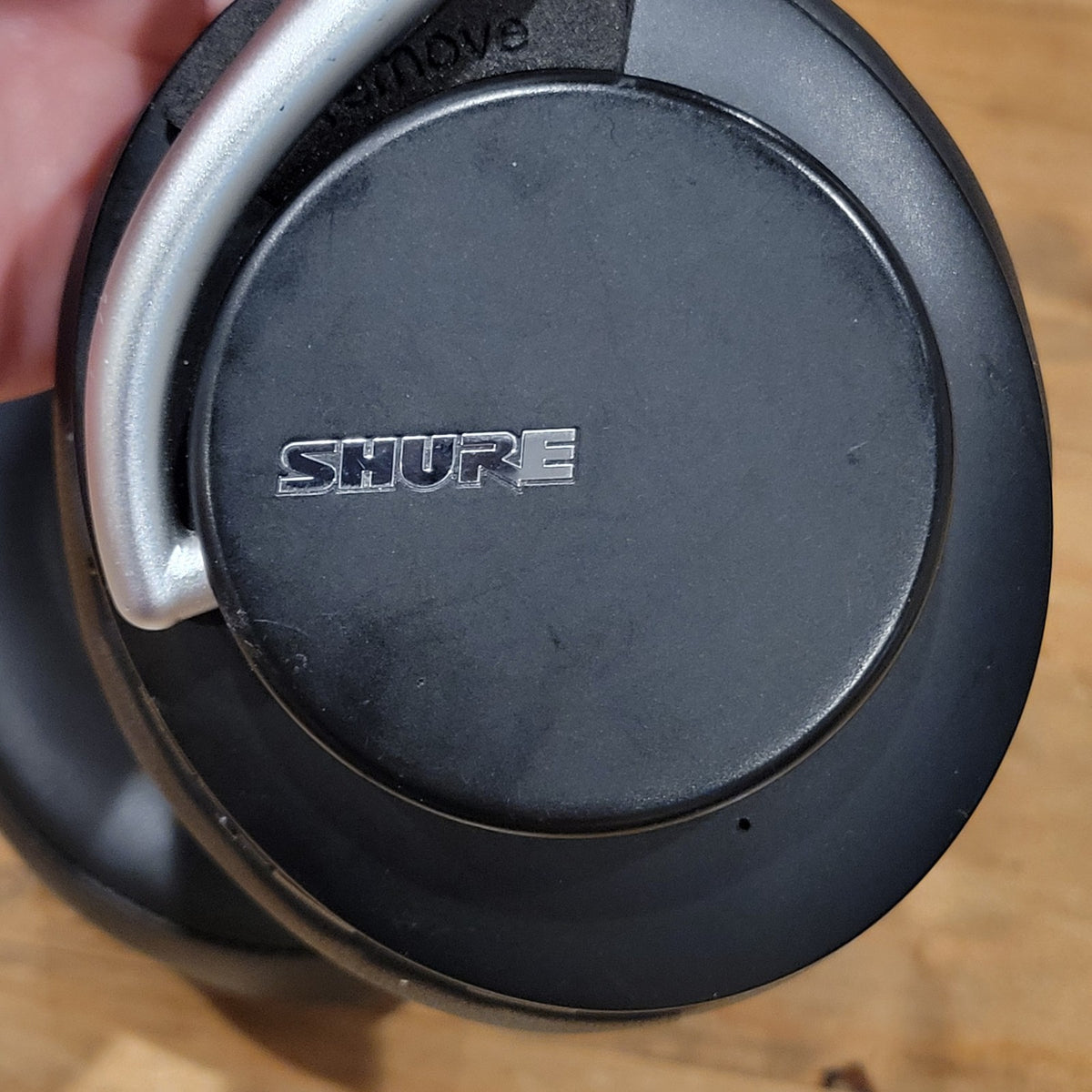 Shure Aonic 50 Wireless Noise Cancelling Headphones Black New Ear Pads & Cover