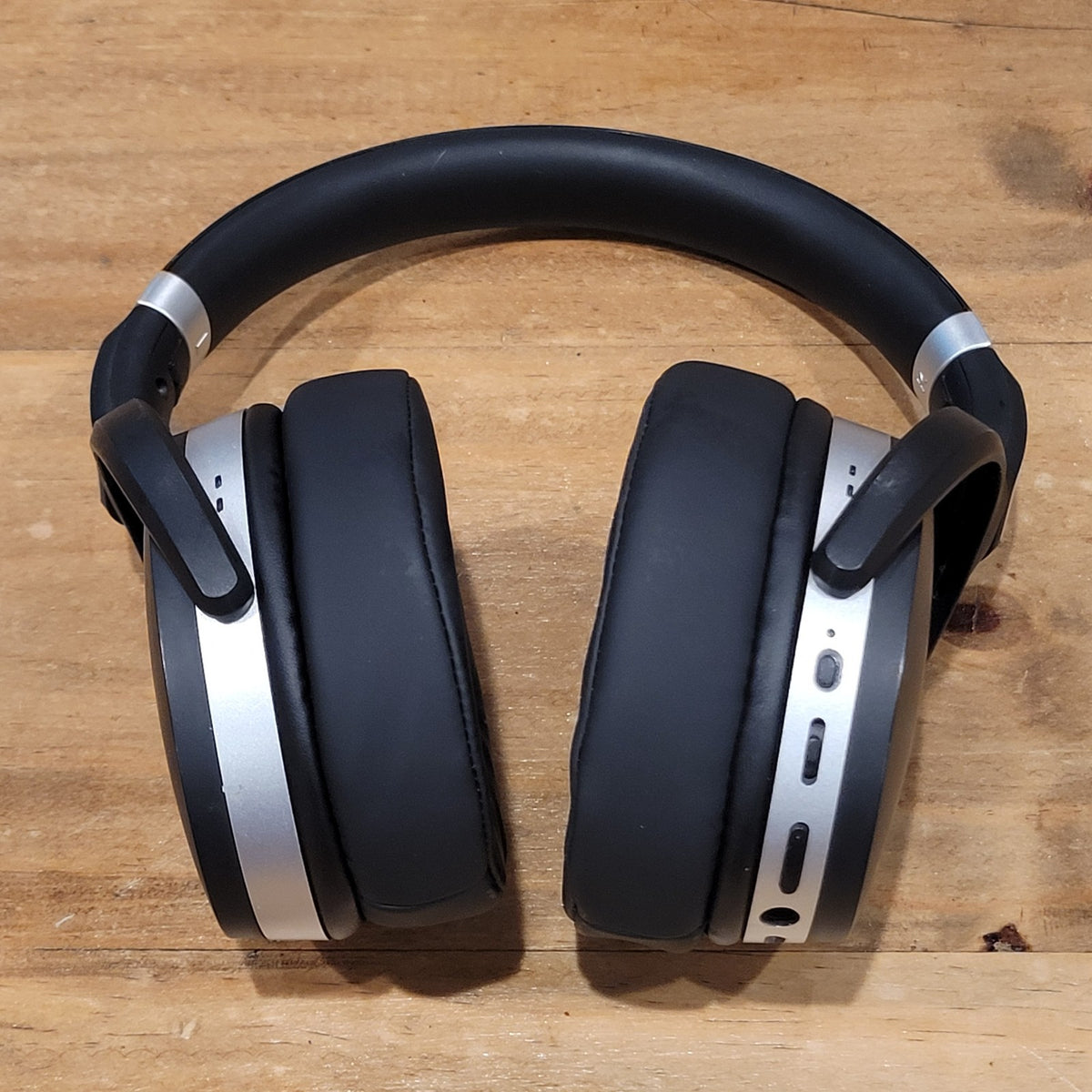Sennheiser HD 4.50 BTNC Wireless Noise Cancelling Over-Ear Headphones Black