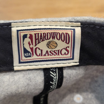 Phoenix Suns Hat Strap Back Mitchell & Ness Tailsweep Script Wool NBA Gray HWC