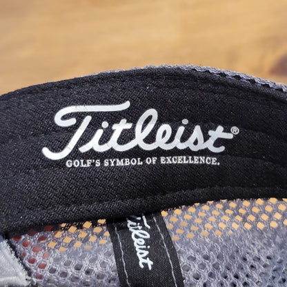 Titleist Hat Cap Snapback Gray Mesh Back Golf NW Flag Logo One Size Pro V1