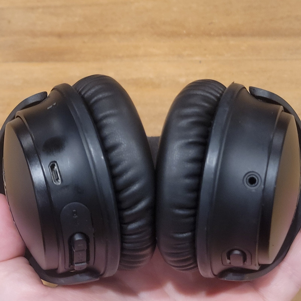 Bose QuietComfort 35 II Wireless Headphones QC35 Over-Ear Noise Cancelling 1145