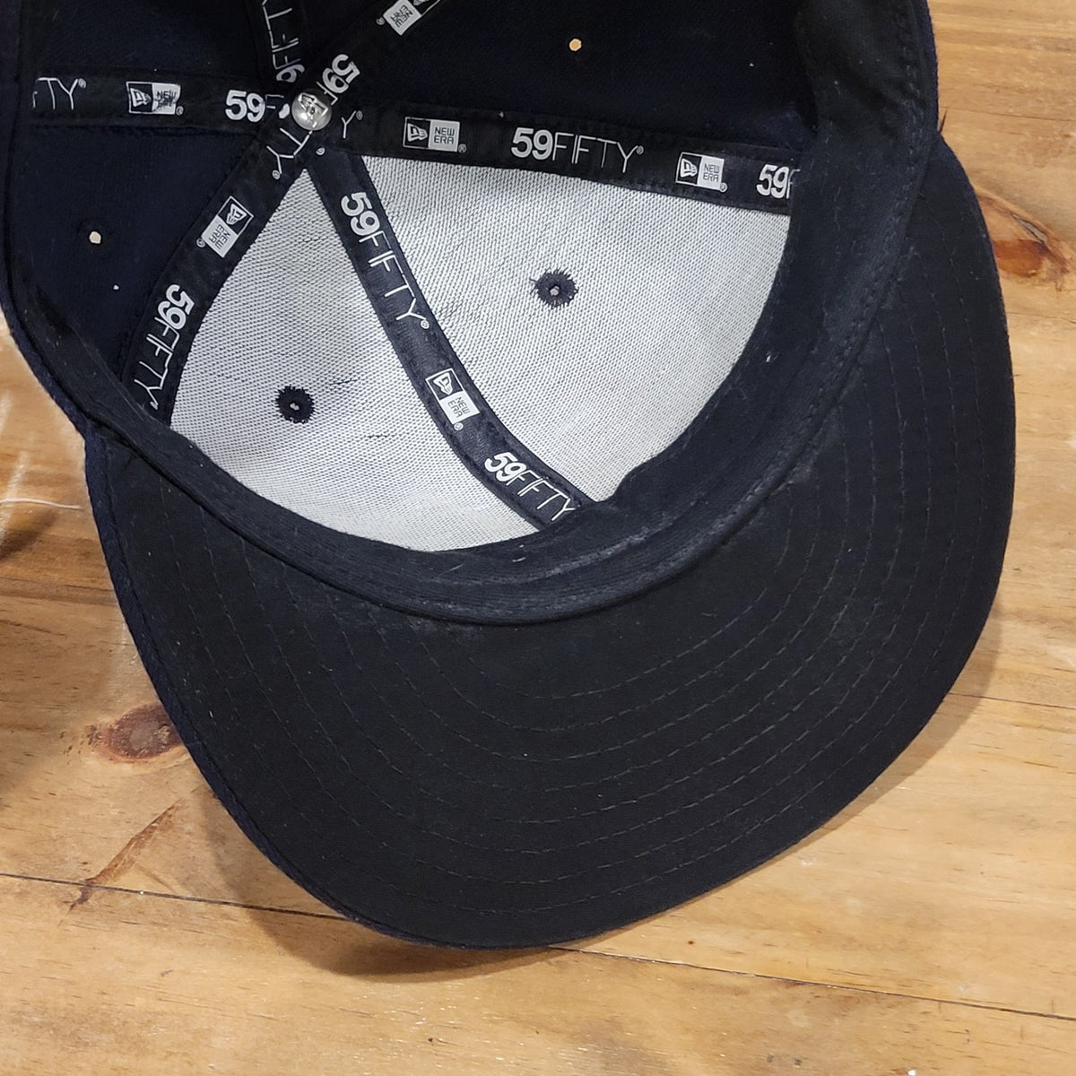 New York Yankees Hat New Era Size 7 3/8 Fitted 59Fifty On Field MLB Baseball