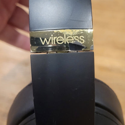 Beats Studio 3 Wireless Over Ear Headphones Midnight Black Gold Skyline Edition