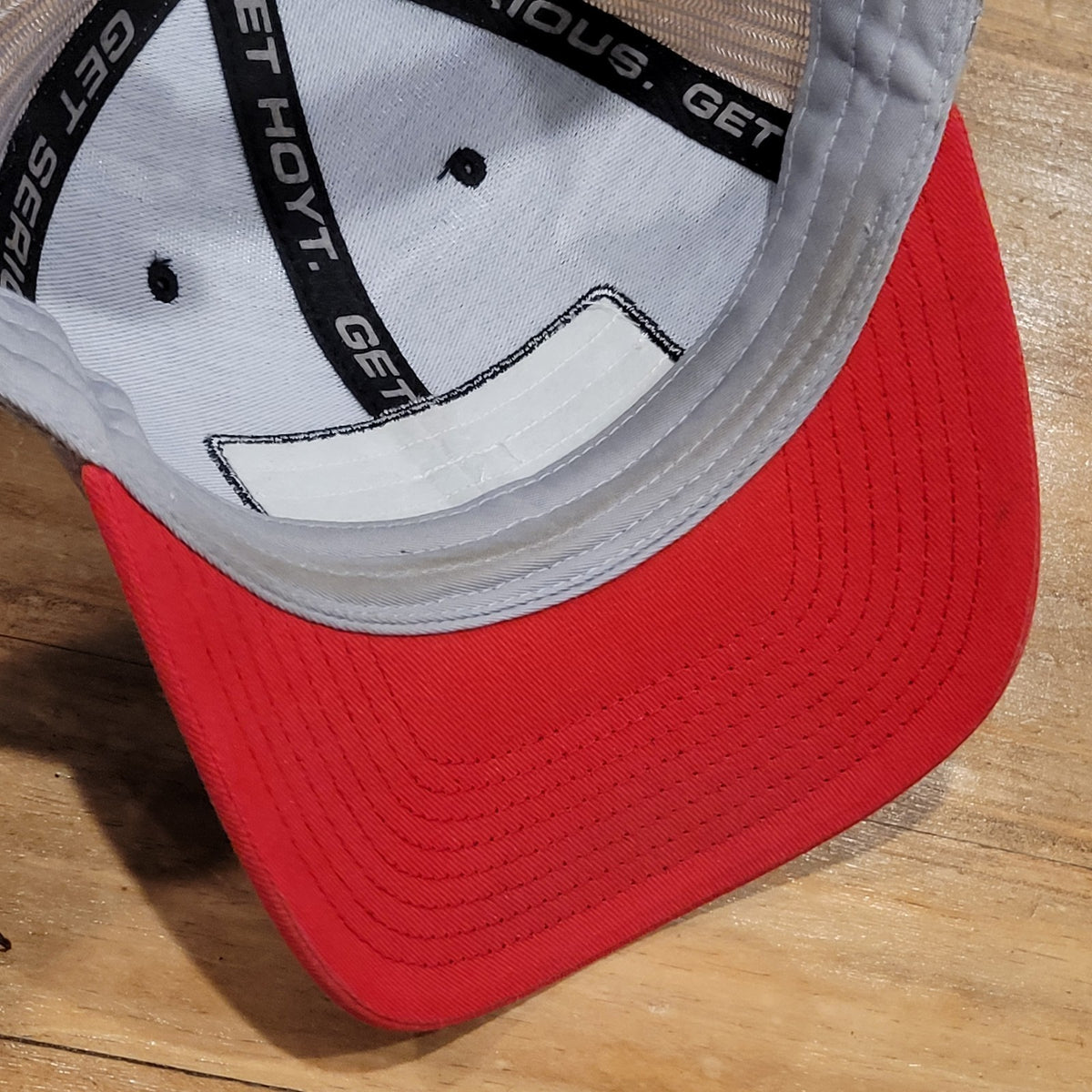 Hoyt Archery Hat Snapback Black Red Gray Patch Bow Hunting Hunter Trucker
