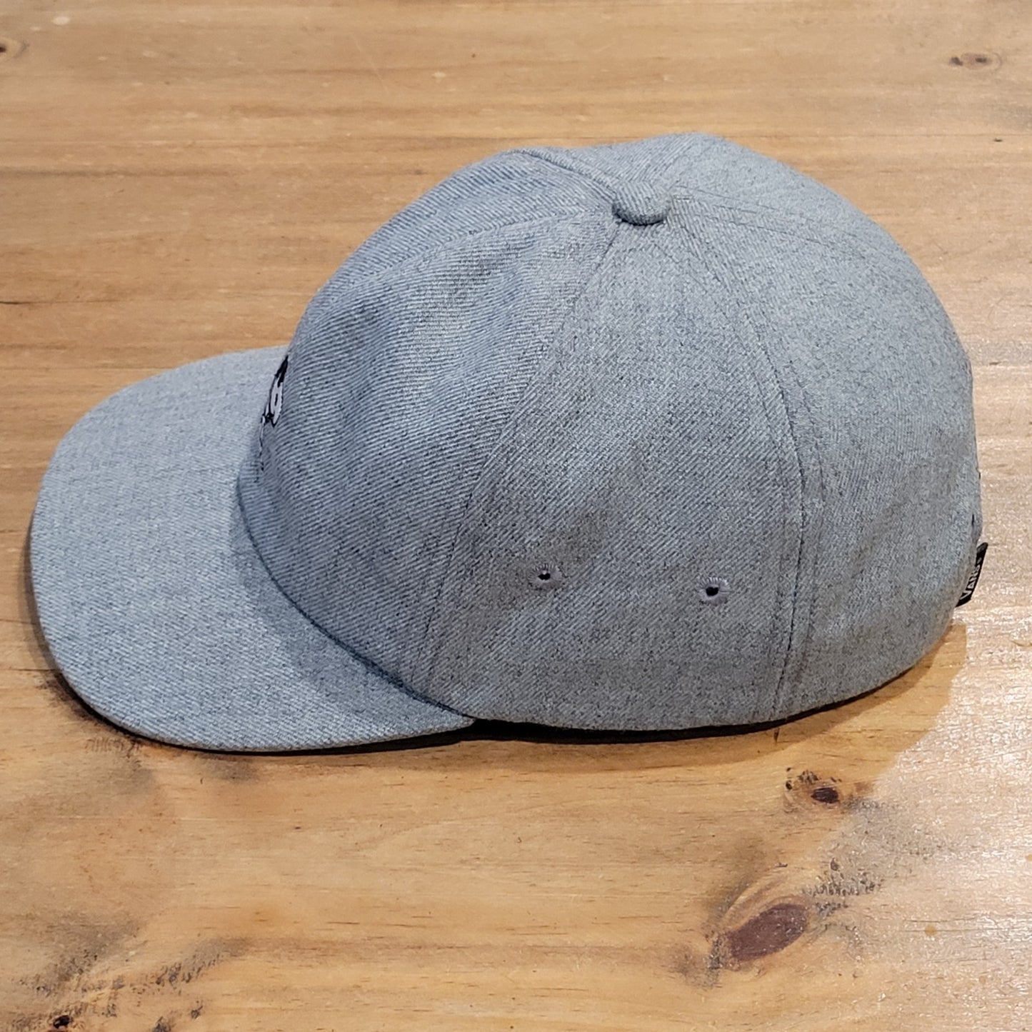 Vans Peanuts Snoopy Hat Cap Strap Back Gray One Size Skater Skateboarding