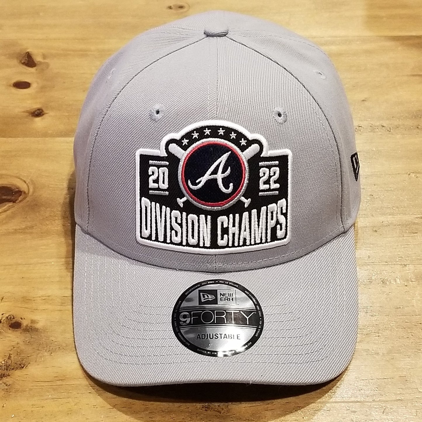 Atlanta Braves Hat New Era Snapback 2022 Division Champions Gray One Size MLB