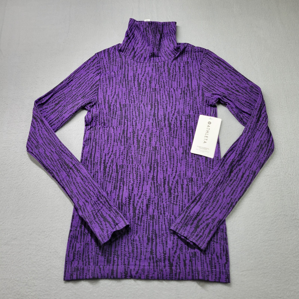 Athleta Flurry Elemental Turtleneck Top Base Layer Long Sleeve Purple Thumbholes