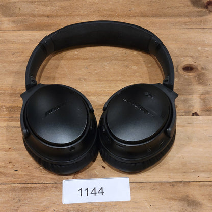 Bose QuietComfort 35 II Wireless Headphones QC35 Over-Ear Noise Cancelling 1144