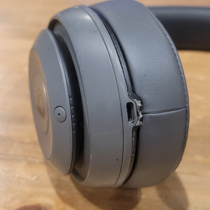 Beats Studio3 Wireless Noise Cancelling Over-Ear Headphones Gray Shadow Grey