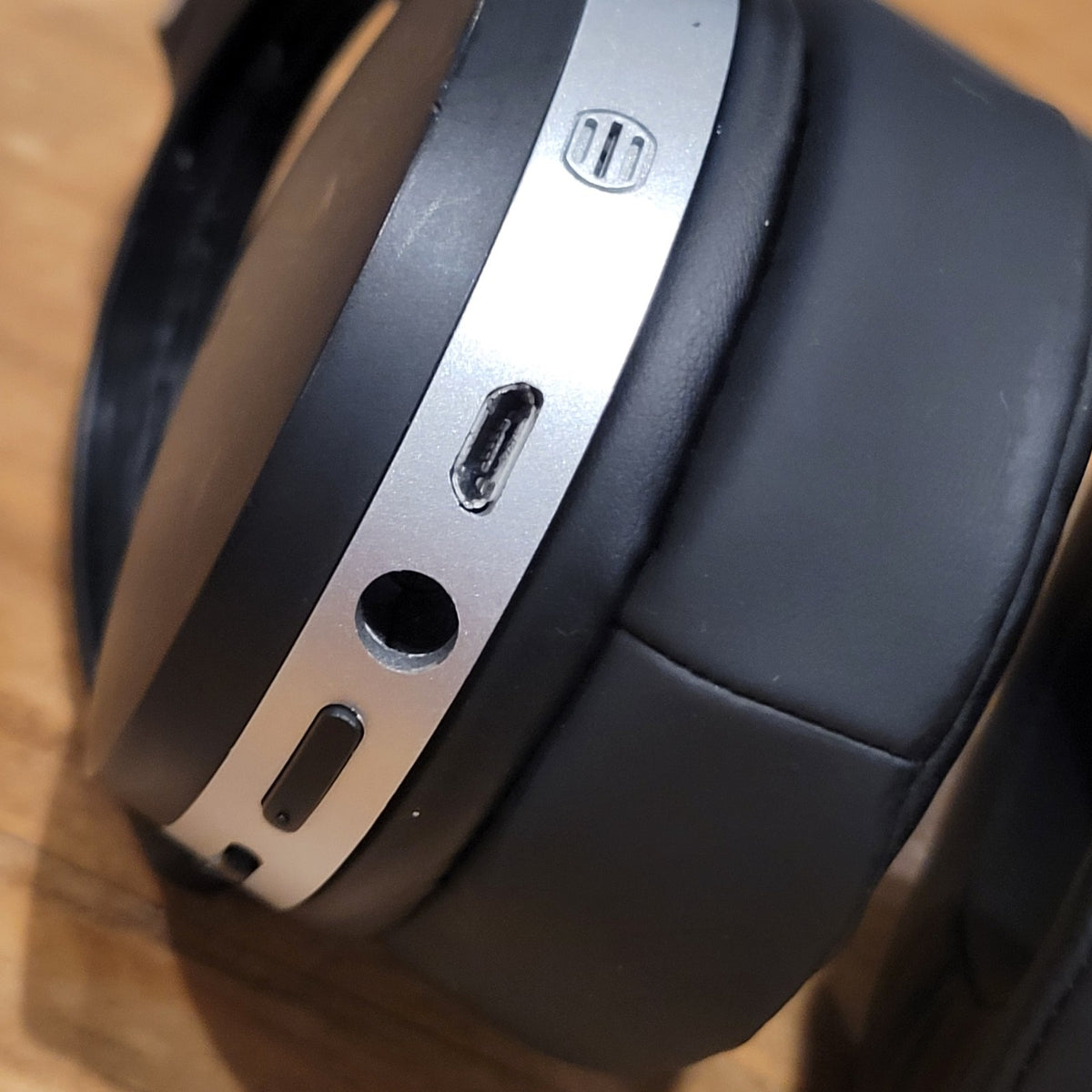 Sennheiser HD 4.50 BTNC Wireless Noise Cancelling Over-Ear Headphones Black