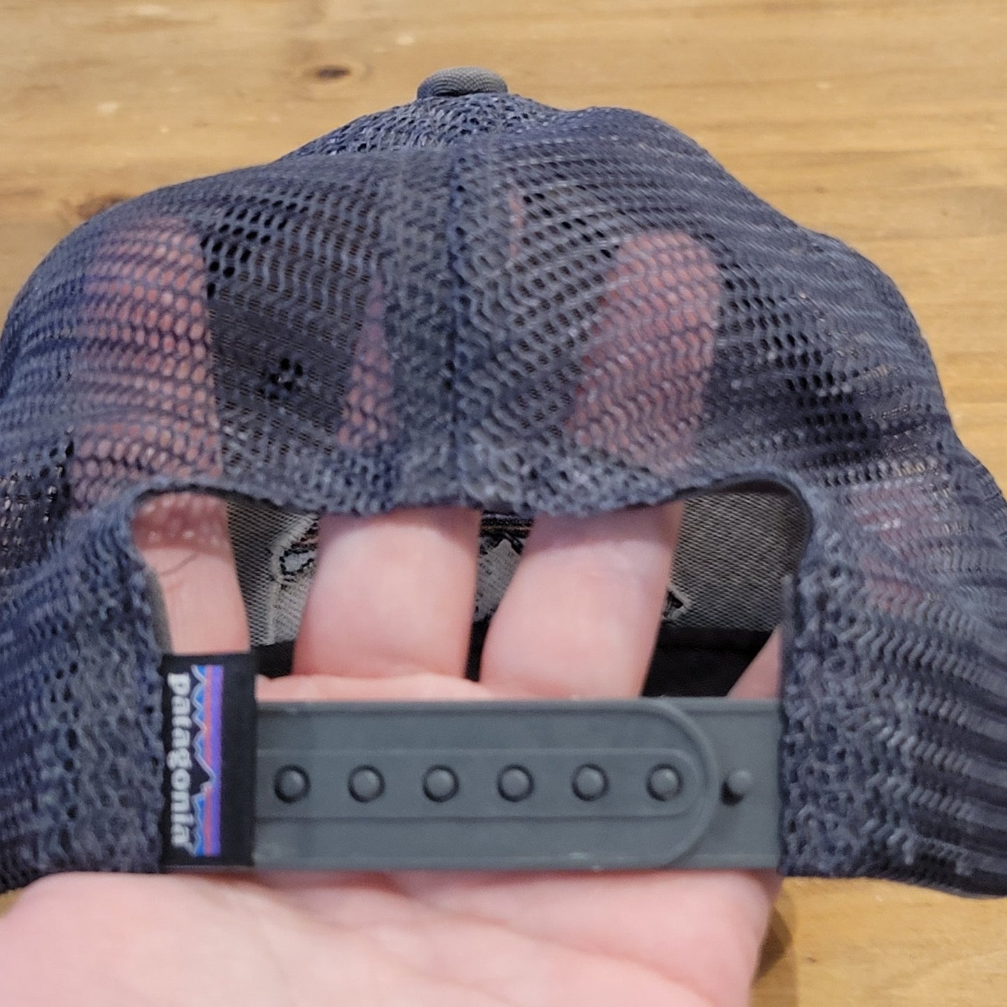 Patagonia Hat Cap Snapback Bear Grizzly Trucker One Size Trucker Gray