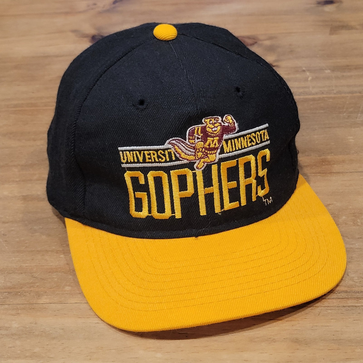 Vintage Minnesota Golden Gophers Hat Snapback Black Dome Wool Blend Cardinal Cap