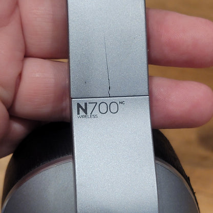 AKG N700NC Wireless Noise Cancelling Over-Ear Headphones Silver N700 Bluetooth