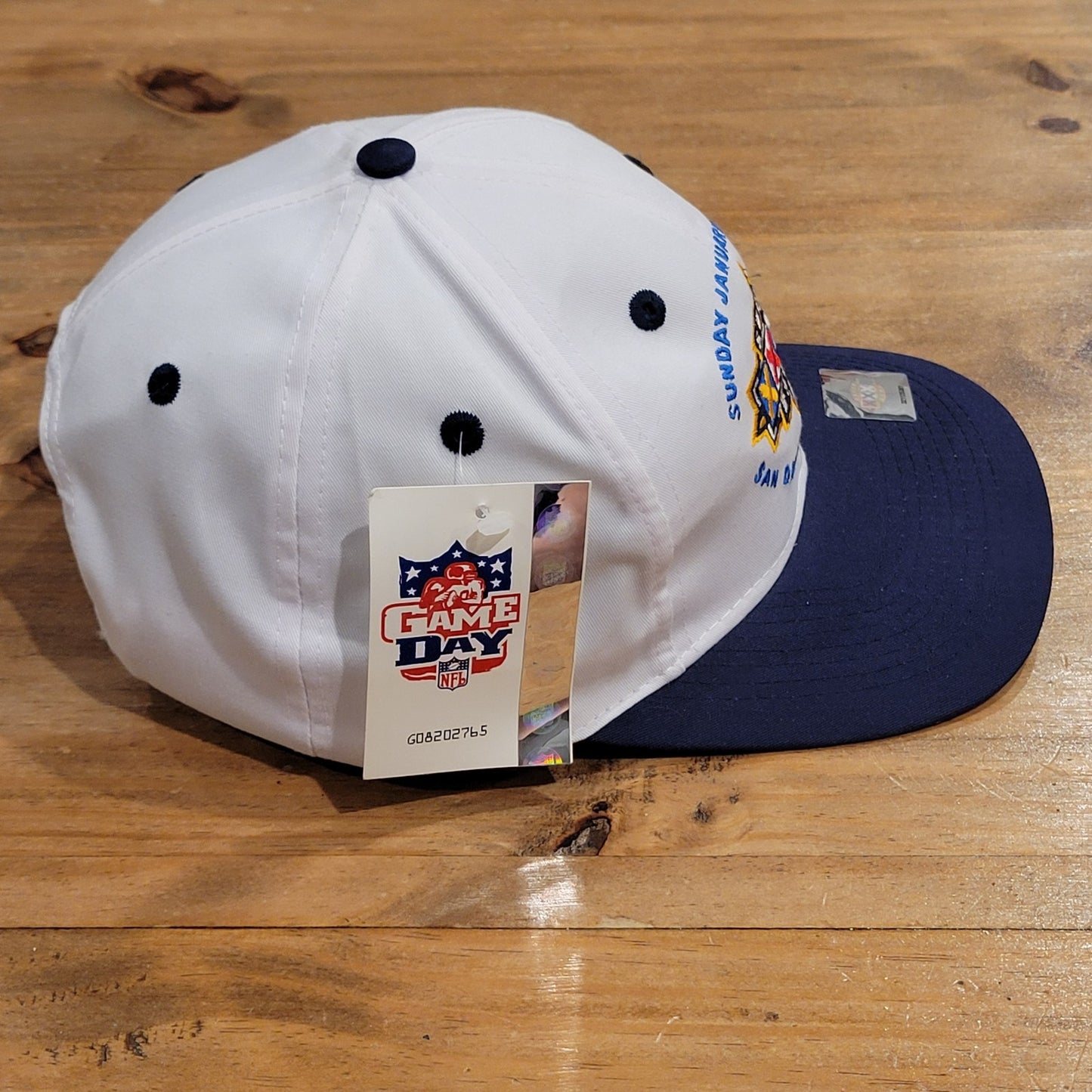 Vintage Super Bowl XXXII Hat Logo 7 NOS Denver Broncos White NFL San Diego