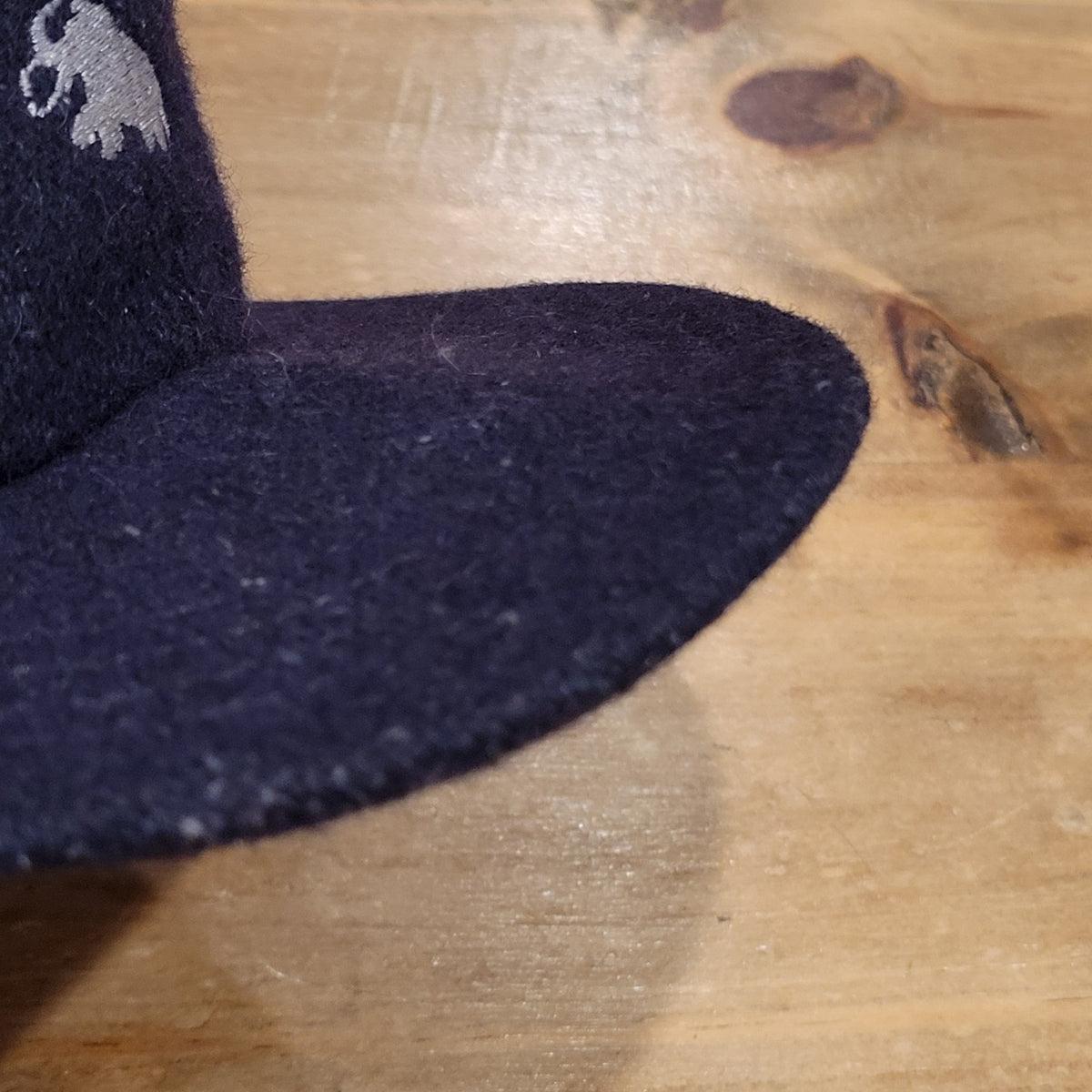 VTG Mammoth Mountain Ski Hat Cap Ear Flaps Navy Blue Wool Winter Snow Resort 90s