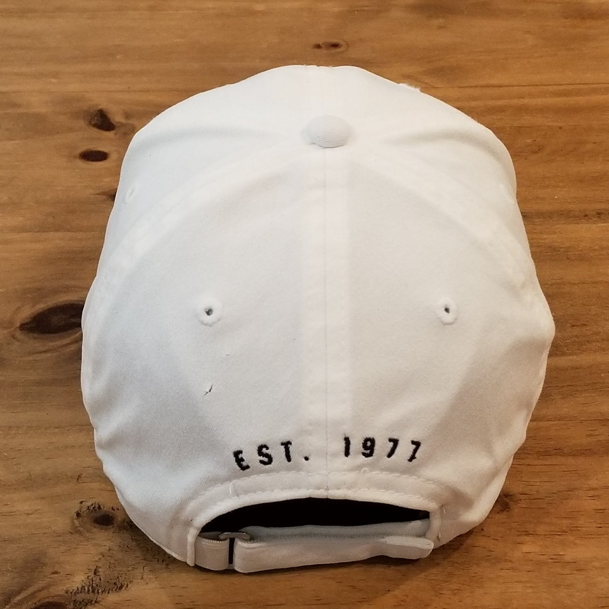 Under Armour Golf Hat Cap Strap Back White One Size Lightweight Est 1977