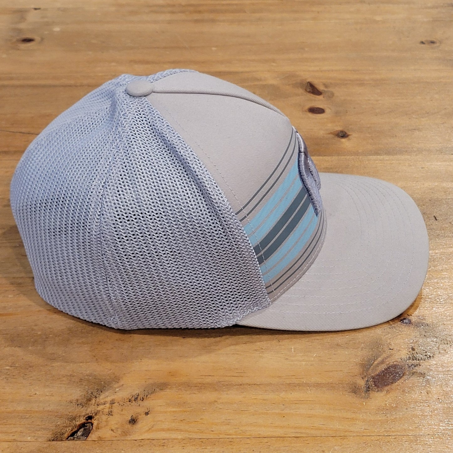 Travis Mathew Hat Size S/M Flex Stretch Fitted Golf Mesh Back Striped Golfer