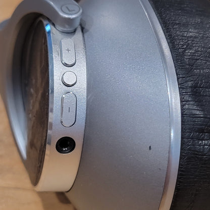 AKG N700NC Wireless Noise Cancelling Over-Ear Headphones Silver N700 Bluetooth