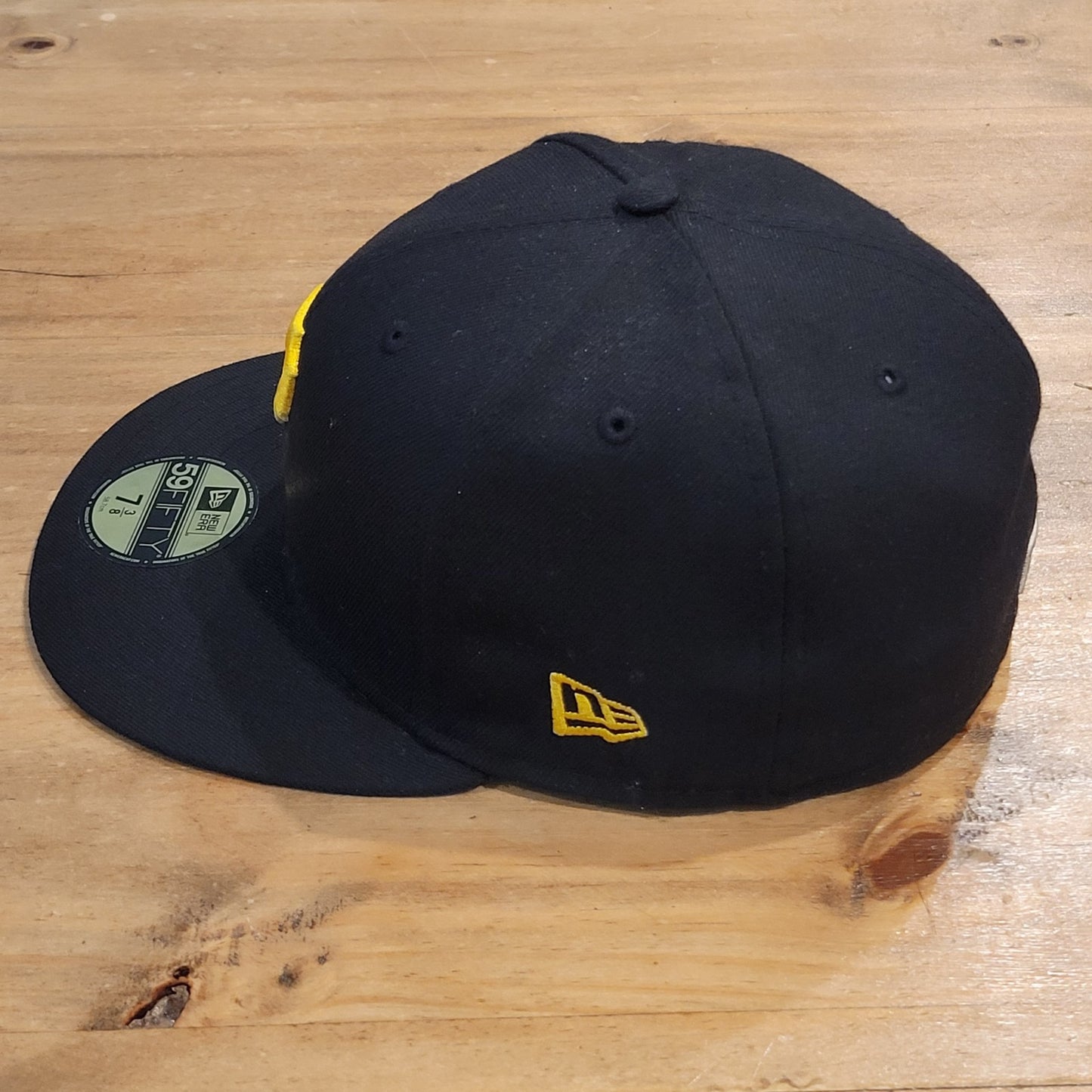 Pittsburgh Pirates Hat New Era Size 7 3/8 Fitted Black MLB 59Fifty Baseball