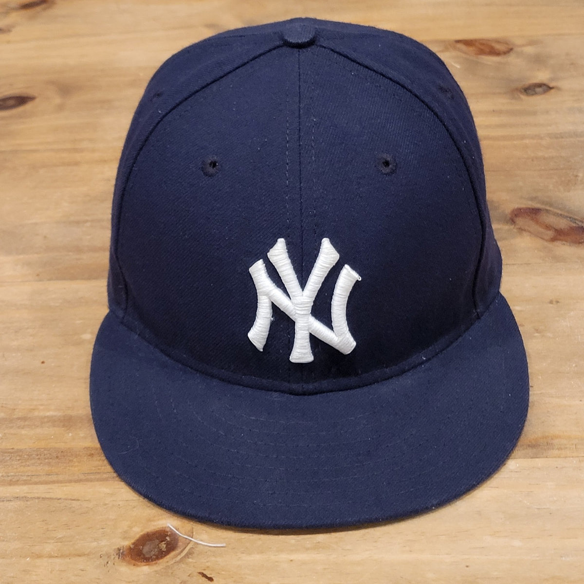 New York Yankees Hat New Era Size 7 3/8 Fitted 59Fifty On Field MLB Baseball