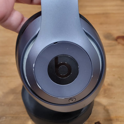 Beats by Dr Dre Studio 2.0 Wireless Over Ear Headphones Metallic Gray Titanium