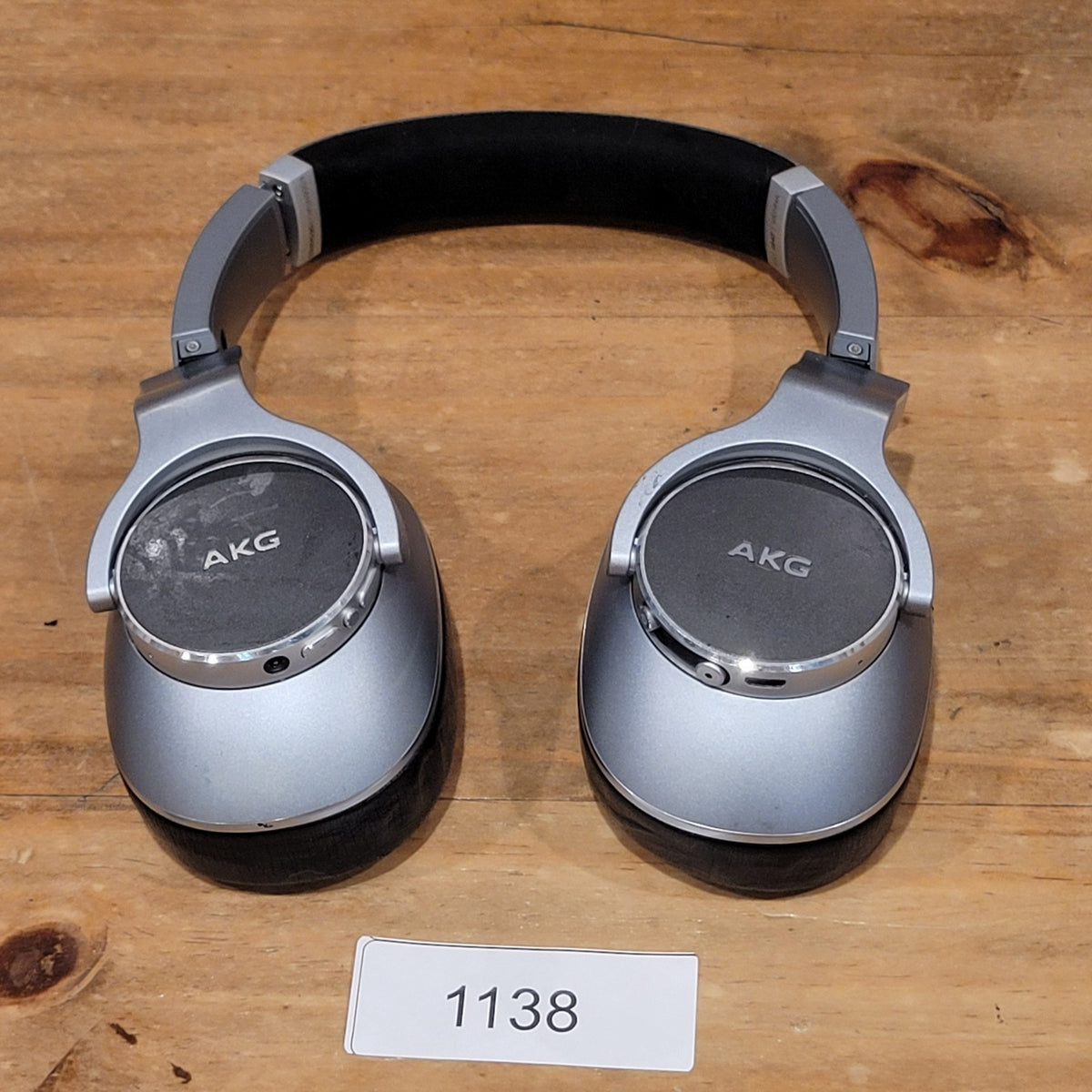 AKG N700NC Wireless Noise Cancelling Over-Ear Headphones Silver N700 Bluetooth