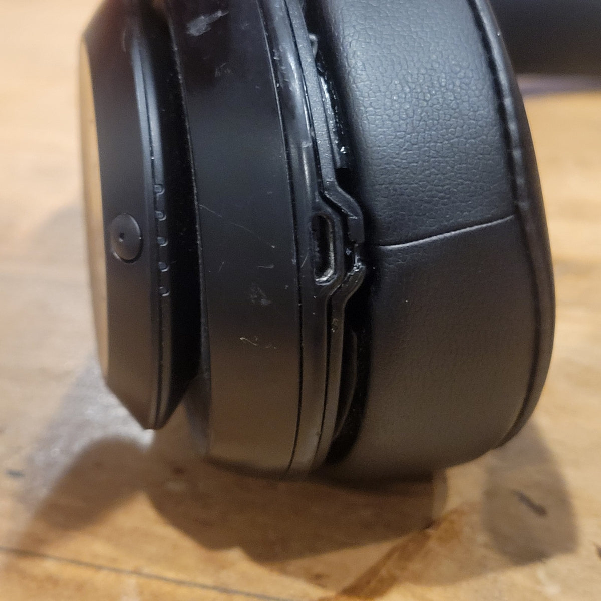 Beats Studio3 Wireless Noise Cancelling Over-Ear Headphones Black MQ562LL/A 1139