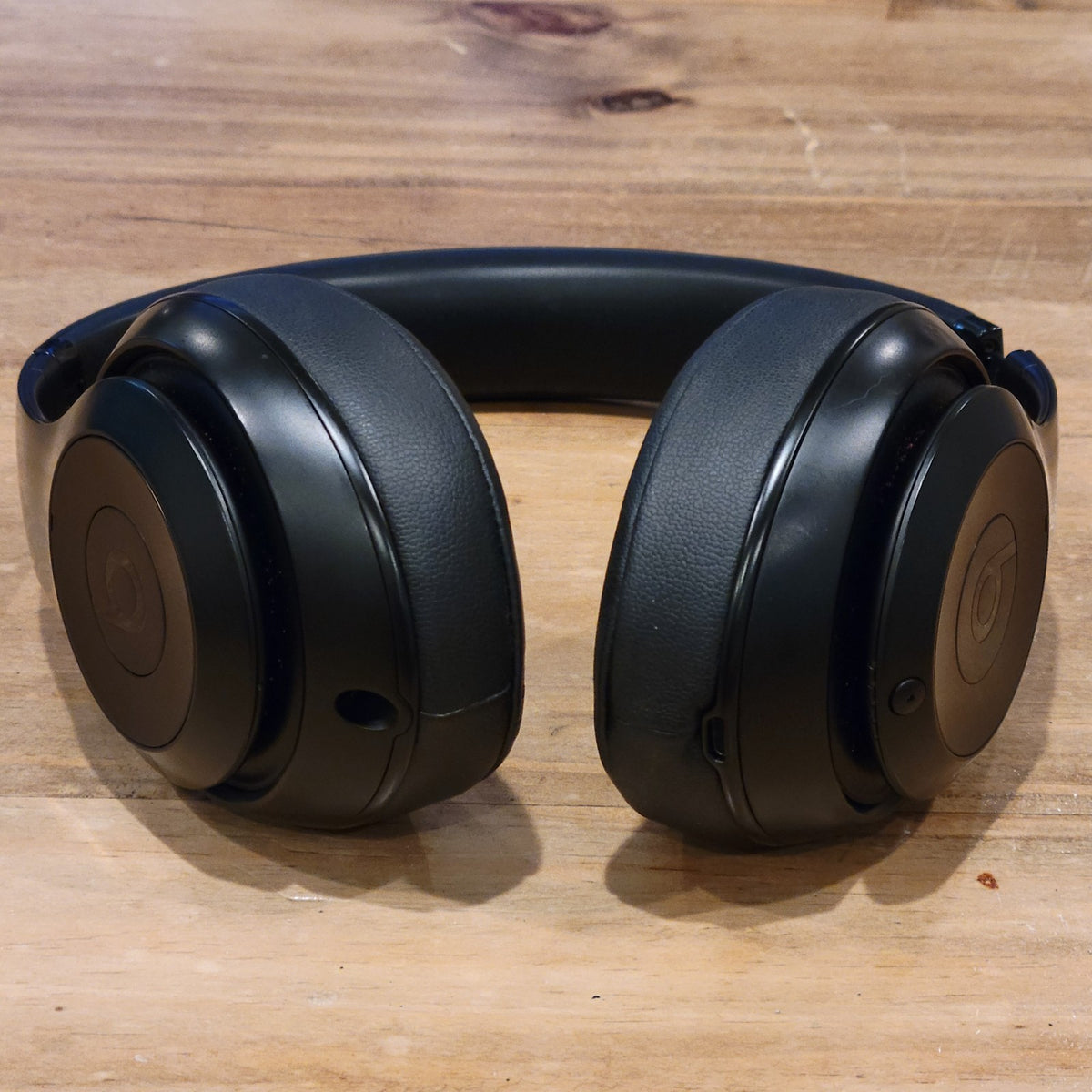 Beats Studio 3 Wireless Bluetooth Over Ear Noise Cancelling Headphone Black 1122