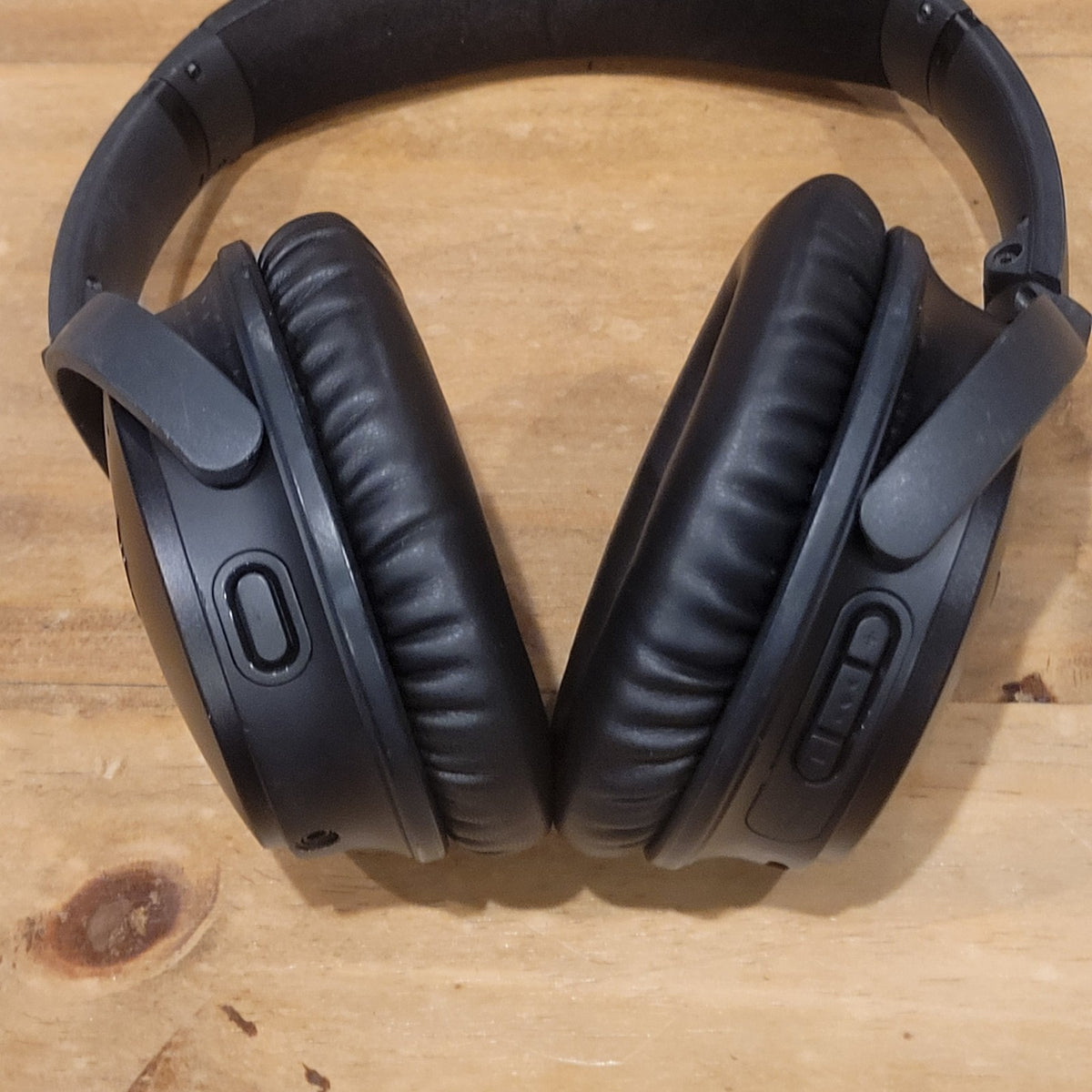 Bose QuietComfort 35 II Wireless Headphones QC35 Over-Ear Noise Cancelling 1145