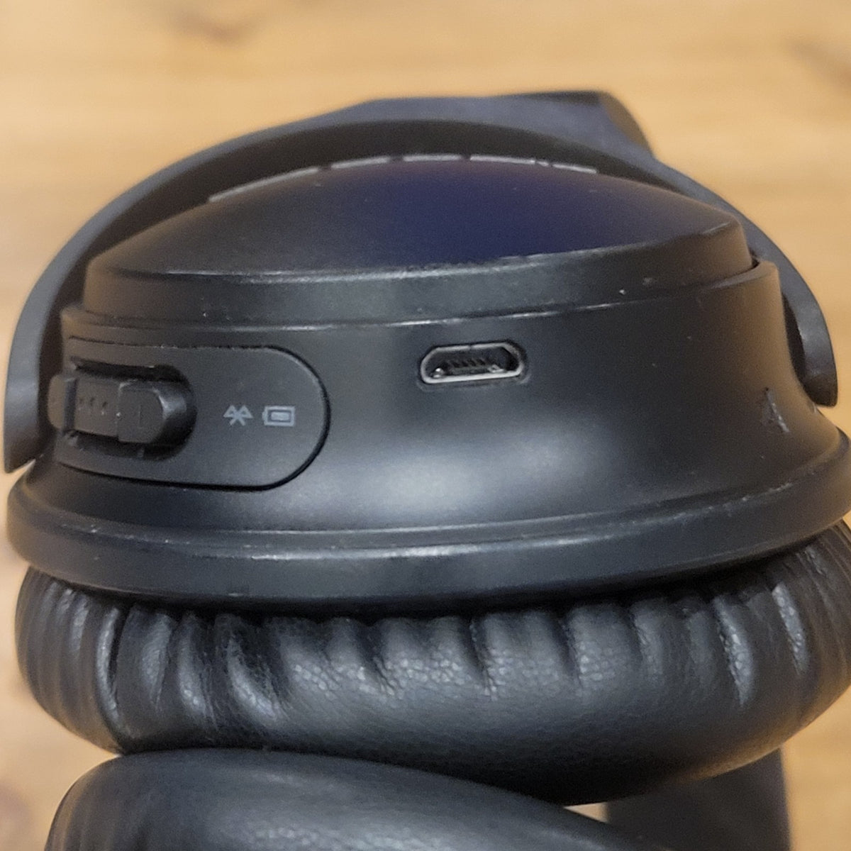 Bose QuietComfort 35 II Wireless Headphones QC35 Over-Ear Noise Cancelling 1144