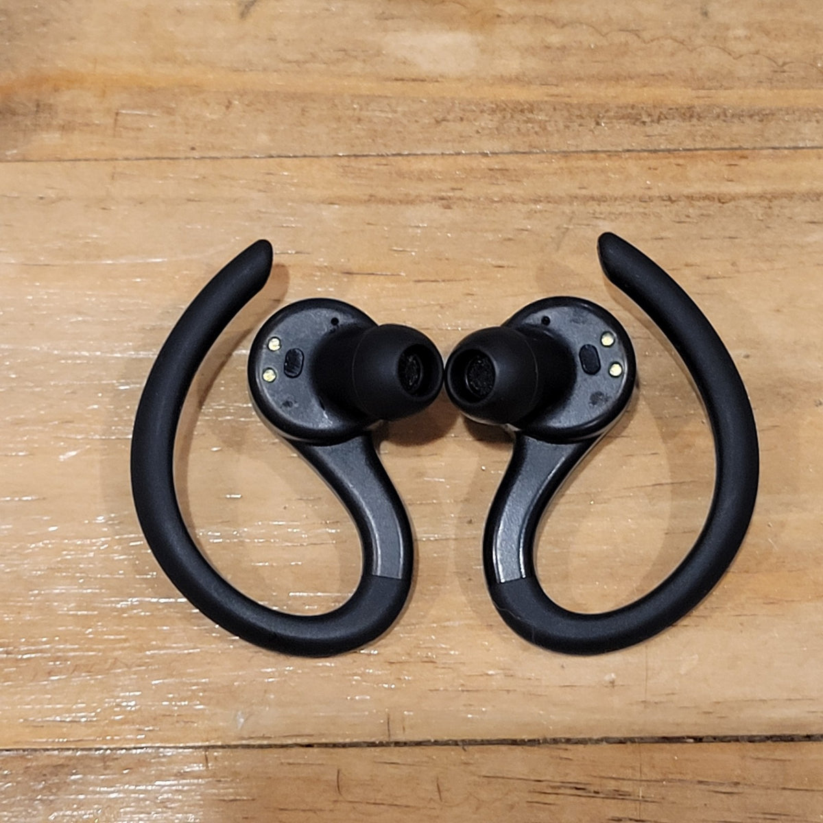 Jlab Epic Air Sport ANC Noise Canceling Over Ear Hook Gym Running Black