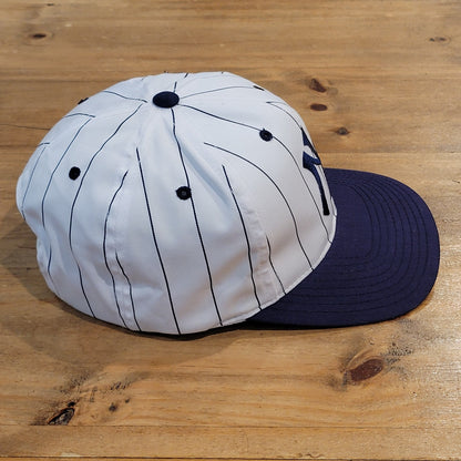 Vintage New York Yankees Hat Cap Snapback White Blue Pin Stripe Logo 7 90s MLB