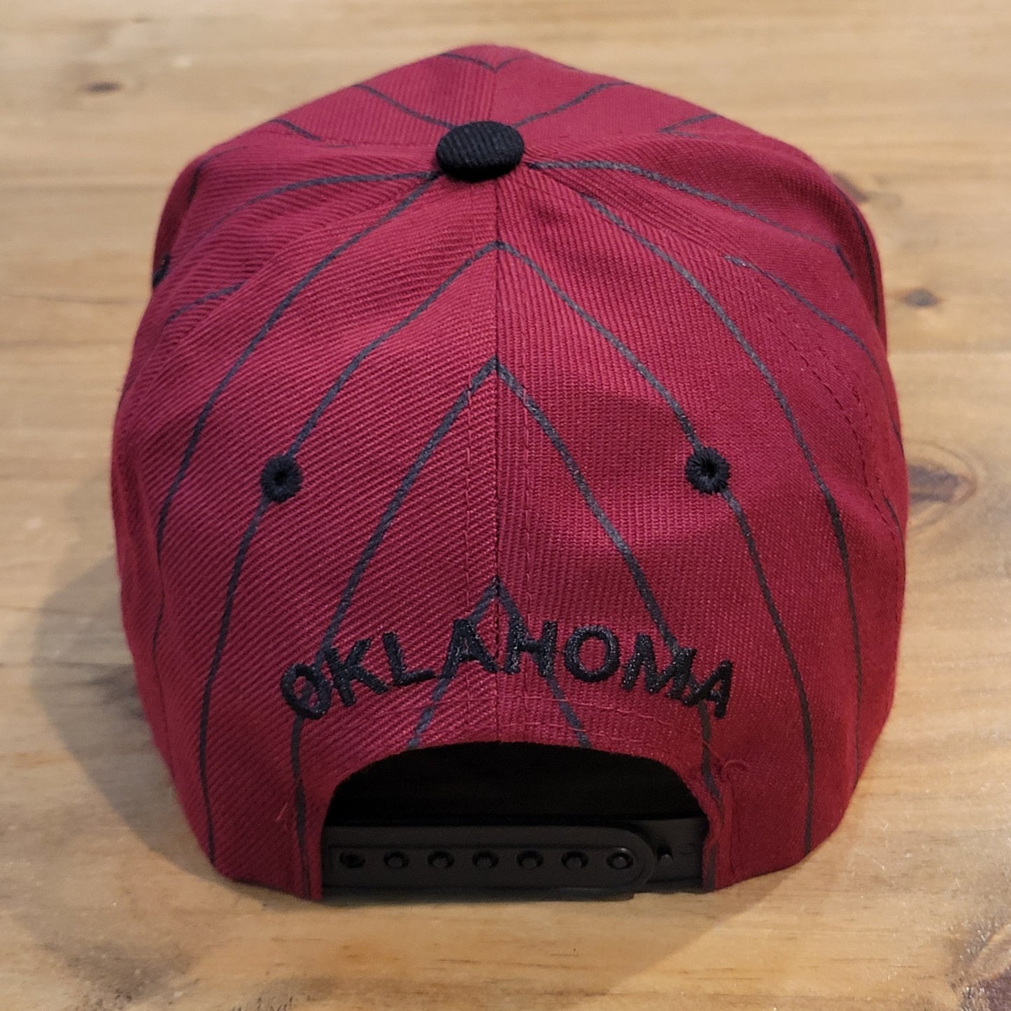 Vintage Oklahoma Sooners OU Red Black Pin Stripe 90s Y2K Snapback Hat Cap