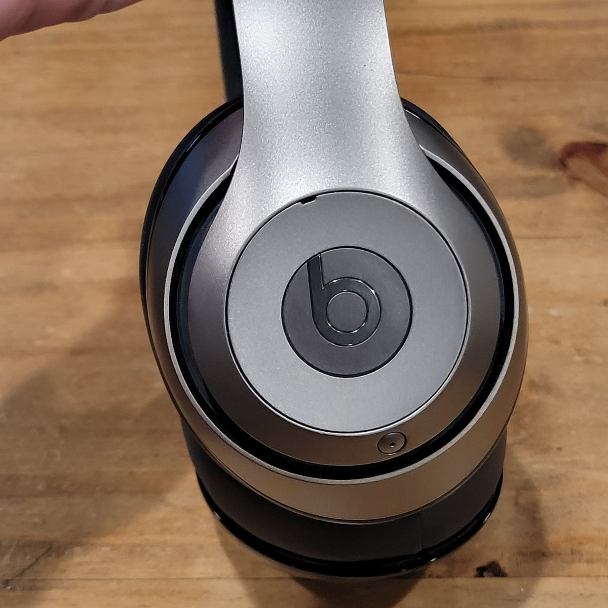Beats by Dr Dre Studio 2 Wireless Over-Ear Headphones Titanium B0501 Grey ANC
