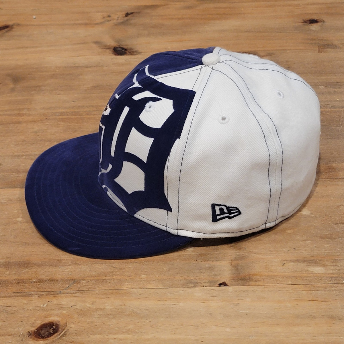 Vintage Detroit Tigers New Era Hat Size 7 1/2 Velvet Big Logo 59Fifty Fitted