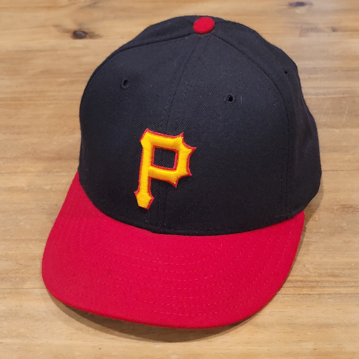 Vintage Pittsburgh Pirates Hat New Era Size 7 1/2 5950 Fitted Wool Authentic USA