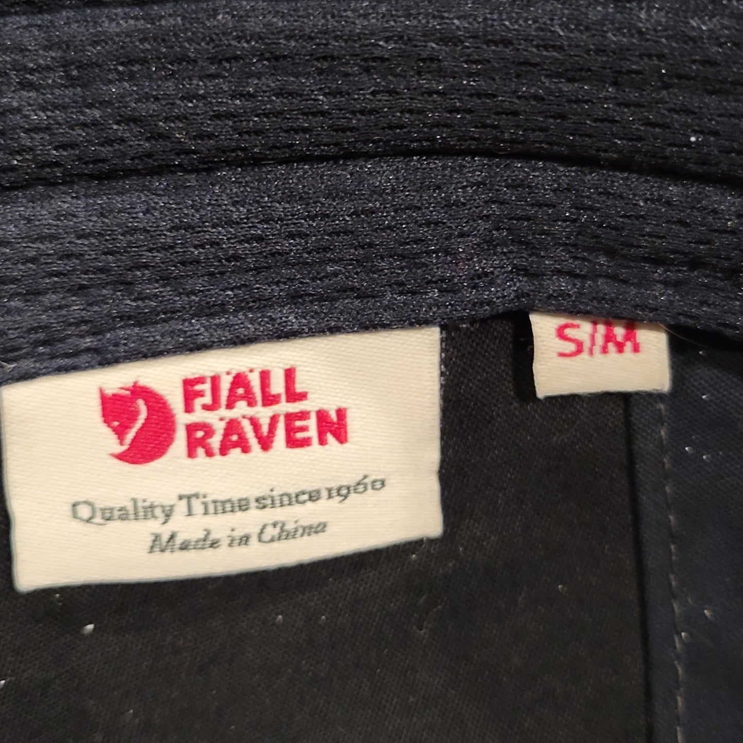 Fjall Raven Hat Cap snapback S/M Adjustable Blue Outdoor Trucker Embroidered