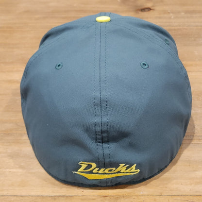 Oregon Ducks Nike True Hat Size 7 3/8 Fitted Baseball Green Swoosh