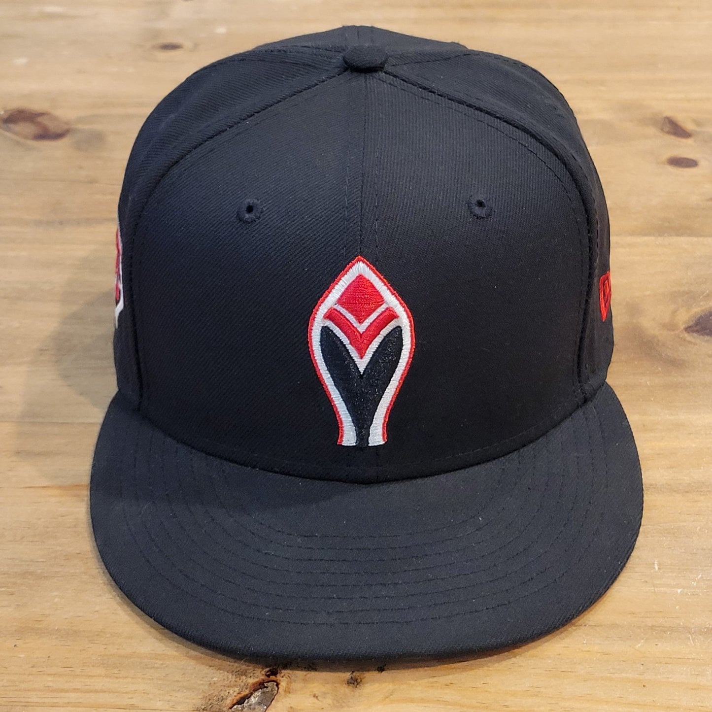 Atlanta Braves Hat New Era Size 7 1/2 Fitted Black Hank Aaron 40th Anniv 715