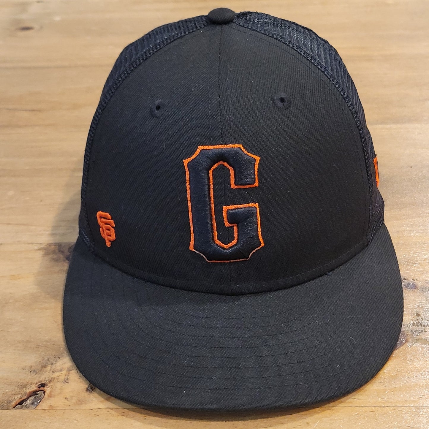 San Francisco Giants Hat New Era Size 7 3/8 Fitted Black Low Profile G Logo Mesh