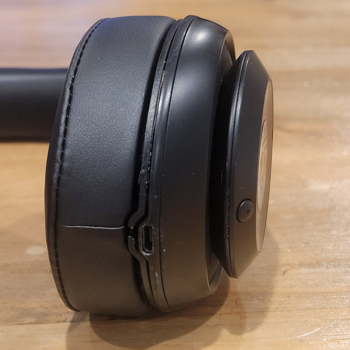 Beats Studio3 Wireless Noise Cancelling Over-Ear Headphones Black MQ562LL/A 1147