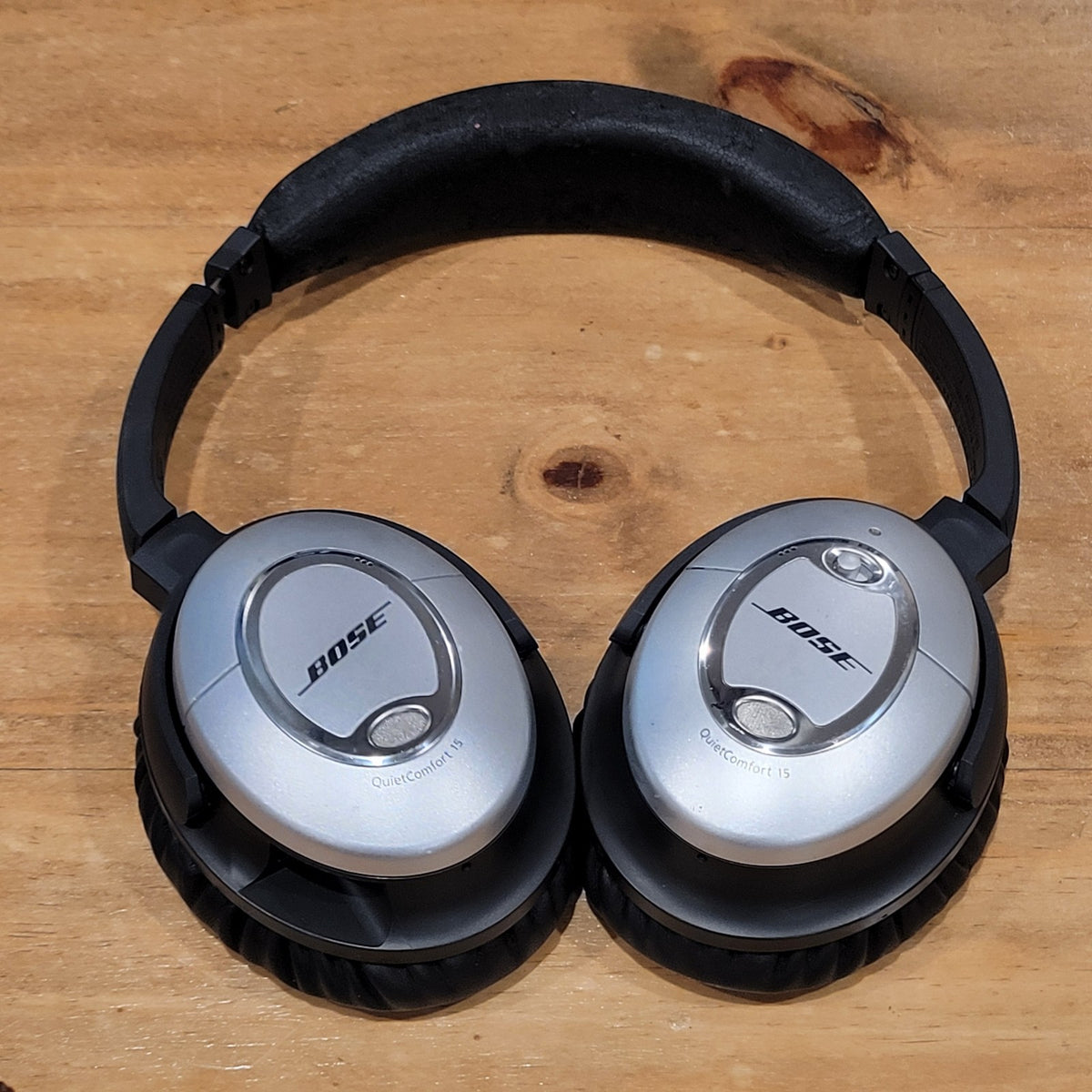 Bose QuietComfort 15 QC15 Acoustic Noise Cancelling Over Ear Headphones Silver