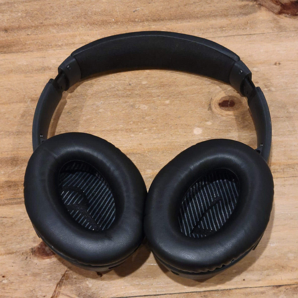 Bose QuietComfort 35 II Wireless Headphones QC35 Over-Ear Noise Cancelling 1144